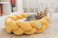 Вижте изображението в галерията, Плетено легло за куче/котка FURRY CUDDLE - ЖЪЛТА ГОРЧИЦА